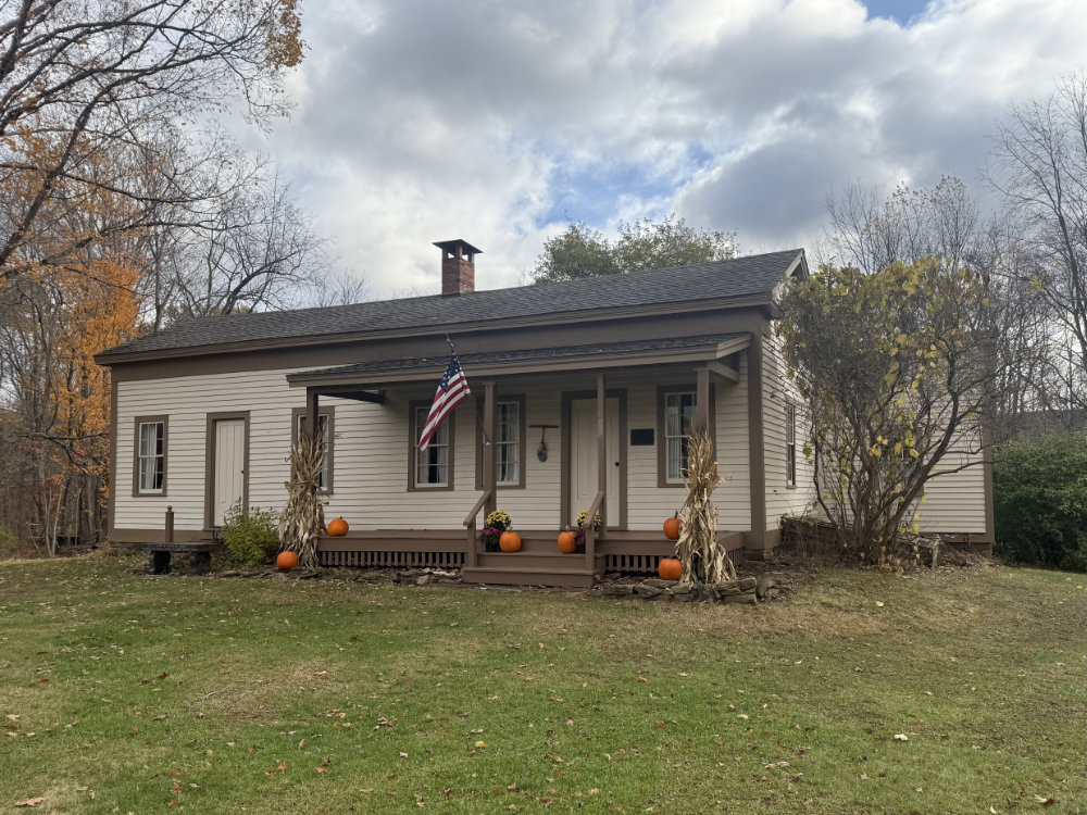 Crook Farmhouse - during fall